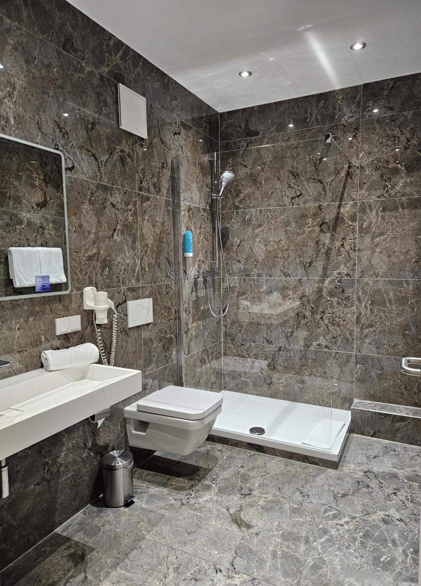 Rheincity Hotel & Boardinghouse Ludwigshafen am Rhein Ngoại thất bức ảnh